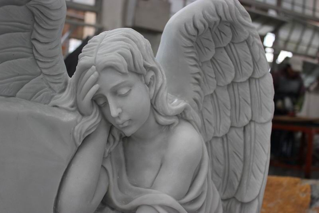 Angel Memorial Statue