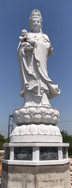 Gratuliere haobo auf den Abschluss der Installation der Guanyin-Statue
